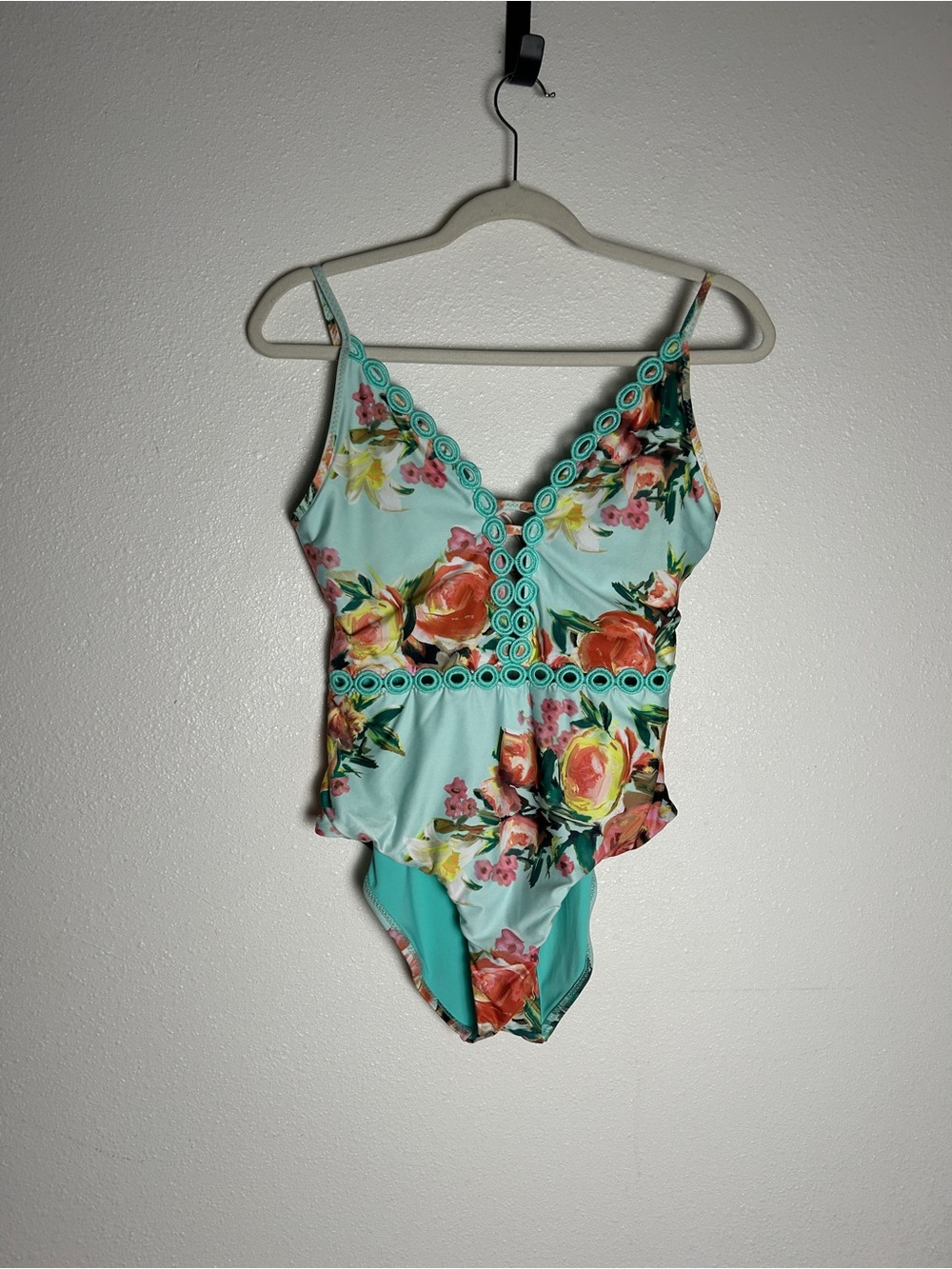 BECCA by Rebecca Virtue Floral One Piece Swimsuit Mint Green Crochet Large